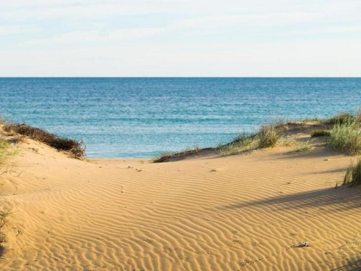 شقة Apartamento Playa آريناليس ديل سول المظهر الخارجي الصورة